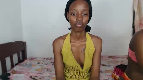 Snapshot of sexyzuriel chatting on 04/22/26, 10:17 sexyzuriel online show from 04/22/26, 10:17