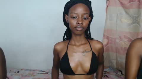 Snapshot of sexyzuriel chatting on 04/23/26, 09:52 sexyzuriel online show from 04/23/26, 09:52