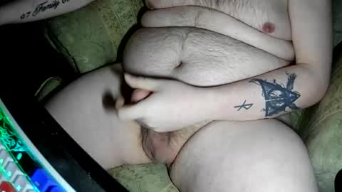 Snapshot of sexzilla15 chatting on 04/25/26, 08:50 no face online show from 04/25/26, 08:50