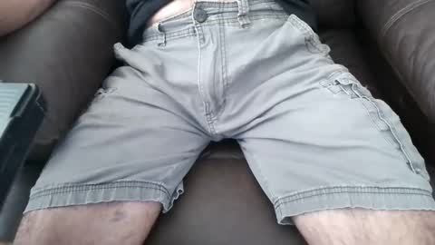 Snapshot of sflgentlman chatting on 12/21/24, 03:31 Bruce online show from 12/21/24, 03:31