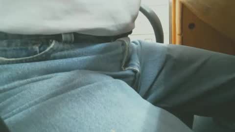 Snapshot of sflgentlman chatting on 04/16/26, 09:04 Bruce online show from 04/16/26, 09:04