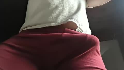 Snapshot of sg556 chatting on 04/14/26, 11:16 Gee online show from 04/14/26, 11:16