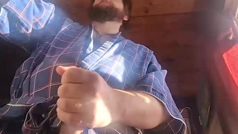 Snapshot of sg556 chatting on 04/18/26, 12:31 Gee online show from 04/18/26, 12:31