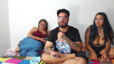 Snapshot of sgmr chatting on 04/18/26, 03:21 MiaSergio online show from 04/18/26, 03:21