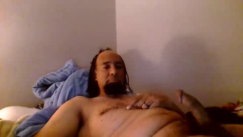 Snapshot of sh00tsandscores chatting on 10/14/25, 08:48 sh00tsandscores online show from 10/14/25, 08:48