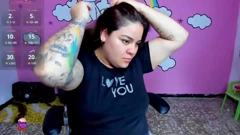 Snapshot of shaaroonhillss1 chatting on 04/13/26, 01:05 sharoon online show from 04/13/26, 01:05