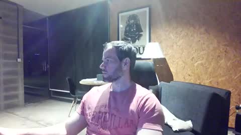 shad0w_hunter online show from 10/30/25, 10:32