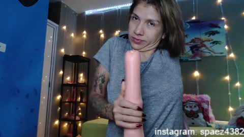 shadia online show from 12/17/24, 08:12