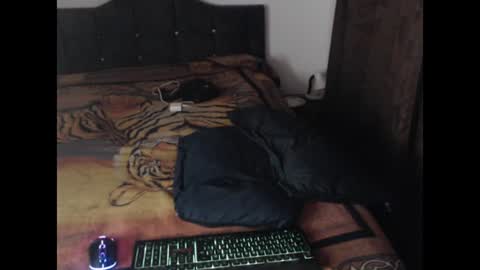 Snapshot of shadow_men_ chatting on 07/05/26, 05:36 james online show from 07/05/26, 05:36