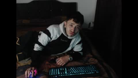 Snapshot of shadow_men_ chatting on 07/12/26, 06:37 james online show from 07/12/26, 06:37