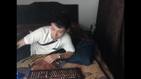 Snapshot of shadow_men_ chatting on 07/15/26, 06:18 james online show from 07/15/26, 06:18