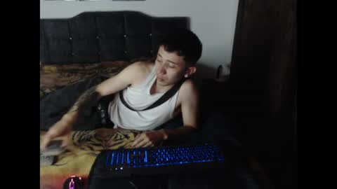 Snapshot of shadow_men_ chatting on 07/25/26, 06:55 james online show from 07/25/26, 06:55