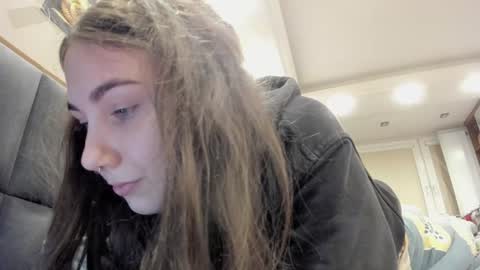 shadow_raffi online show from 12/02/24, 01:36