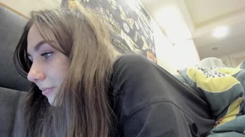 shadow_raffi online show from 12/24/24, 12:22