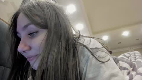 shadow_raffi online show from 01/14/25, 03:32