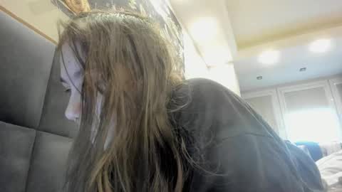 shadow_raffi online show from 02/16/25, 01:05