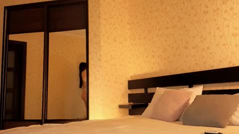 shadowlaceee online show from 11/25/25, 11:10