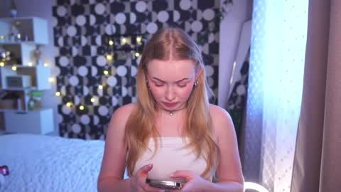 Snapshot of shadowladyyy chatting on 03/03/26, 06:52 Sindy and Nancy Next stream 1 December online show from 03/03/26, 06:52