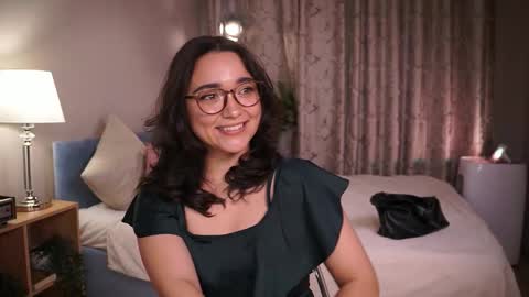 Snapshot of shadowlotus_ chatting on 11/25/25, 02:50 Lily online show from 11/25/25, 02:50