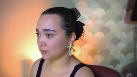 Snapshot of shadowlotus_ chatting on 12/19/25, 02:24 Lily online show from 12/19/25, 02:24