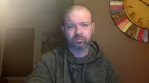 Snapshot of shadyyyyyy7 chatting on 01/10/25, 04:01 Shady online show from 01/10/25, 04:01