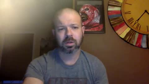 Snapshot of shadyyyyyy7 chatting on 01/20/25, 10:26 Shady online show from 01/20/25, 10:26