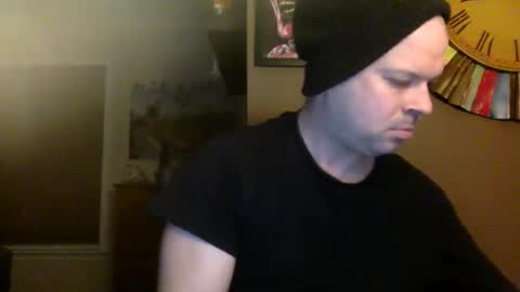 Snapshot of shadyyyyyy7 chatting on 02/06/25, 02:11 Shady online show from 02/06/25, 02:11