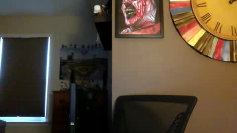 Snapshot of shadyyyyyy7 chatting on 02/18/26, 07:54 Shady online show from 02/18/26, 07:54