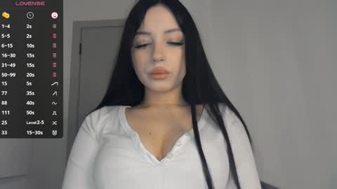 Snapshot of shaecatalina chatting on 05/30/26, 06:43 shaecatalina online show from 05/30/26, 06:43