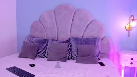 Shaina Vasquez online show from 02/26/25, 06:21