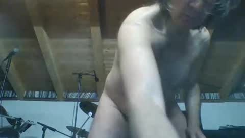 Snapshot of shairy702 chatting on 12/31/24, 03:34 shairy702 online show from 12/31/24, 03:34