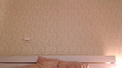 Mila online show from 01/22/25, 08:07