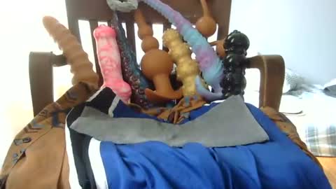 Snapshot of shakespeareisahomie chatting on 03/16/26, 05:50 shakespeareisahomie online show from 03/16/26, 05:50