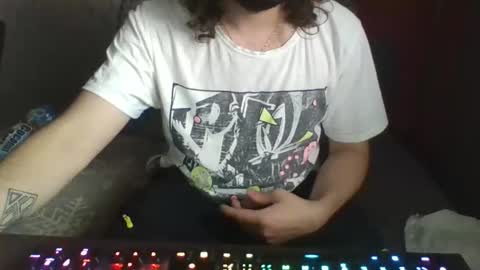 Snapshot of shalalatralala chatting on 10/14/25, 03:02 Shalalatralala SF online show from 10/14/25, 03:02