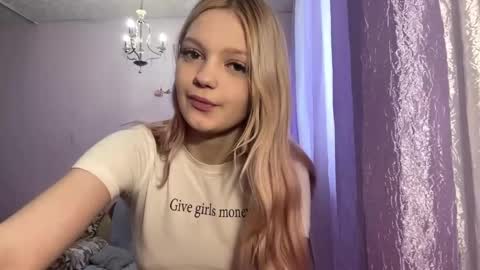 Emily online show from 04/19/26, 10:36