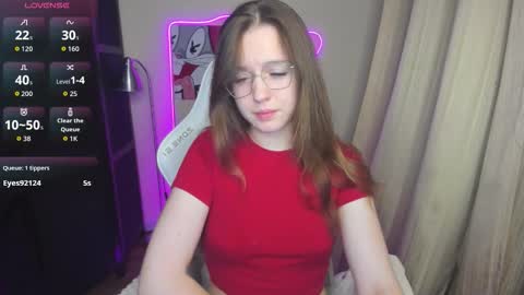 Vivian online show from 09/27/25, 05:07