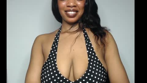 Snapshot of shallie_x chatting on 04/28/26, 12:43 ESTHER online show from 04/28/26, 12:43