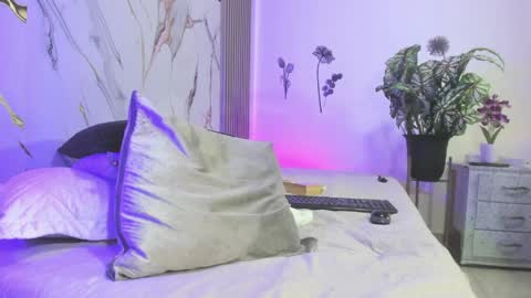 shalomexotic online show from 04/17/26, 11:46