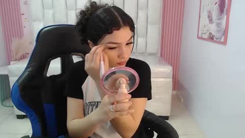 Shalon  online show from 09/17/25, 01:02