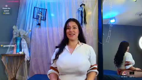 shalyn_lux online show from 10/23/25, 03:28