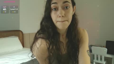 Sade online show from 11/25/25, 02:44