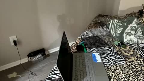 Shaman Woman online show from 12/02/24, 01:14