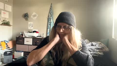 Shaman Woman online show from 12/23/24, 09:40