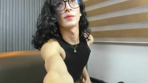 Snapshot of shammy_rosse chatting on 05/20/26, 02:07 shammy_rosse online show from 05/20/26, 02:07