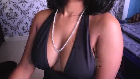 Snapshot of shanaya_indian chatting on 12/05/24, 05:04 shanaya indian online show from 12/05/24, 05:04