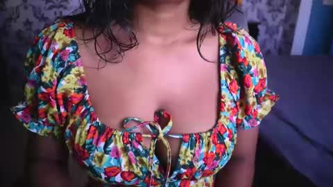 Snapshot of shanaya_indian chatting on 01/27/25, 03:47 shanaya indian online show from 01/27/25, 03:47