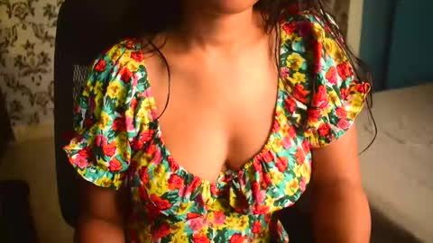 Snapshot of shanaya_indian chatting on 09/16/25, 04:24 shanaya indian online show from 09/16/25, 04:24