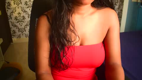 Snapshot of shanaya_indian chatting on 09/21/25, 04:36 shanaya indian online show from 09/21/25, 04:36