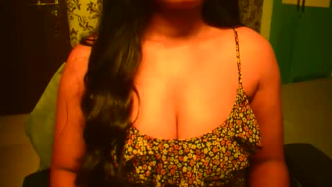 Snapshot of shanaya_indian chatting on 06/04/26, 01:33 shanaya indian online show from 06/04/26, 01:33