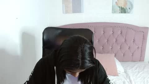 shanelle online show from 09/17/25, 03:19